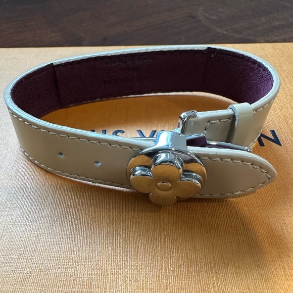 🔥🔥Louis Vuitton bracelet🔥🔥🔥 - Picture 8 of 15